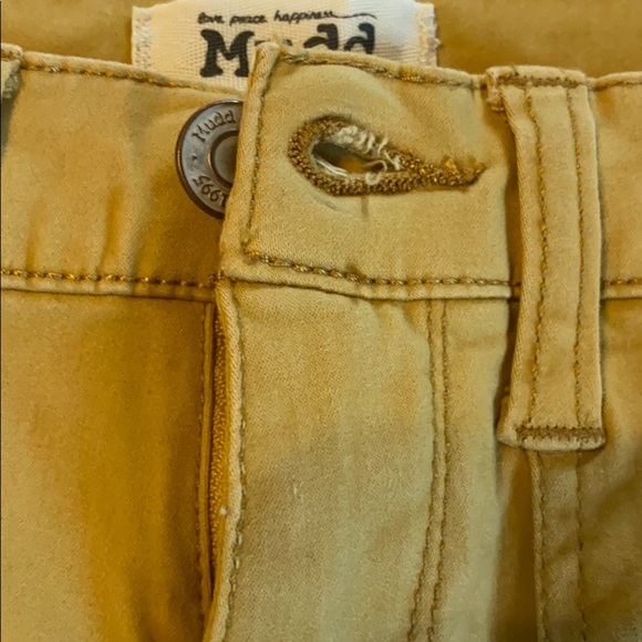Mudd skinny fit size 3 FLX stretch color mustard - Picture 9 of 12